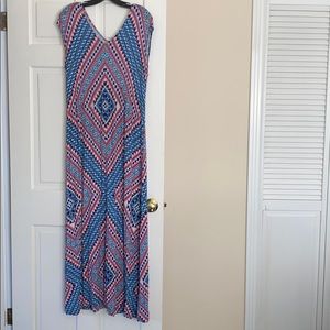 Cute Jessica Simpson maternity dress